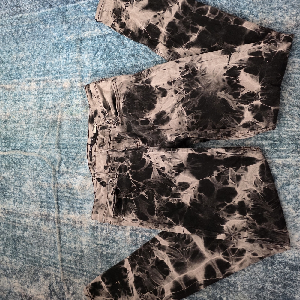 Blackheart Monochrome Tie-Dye Jeans